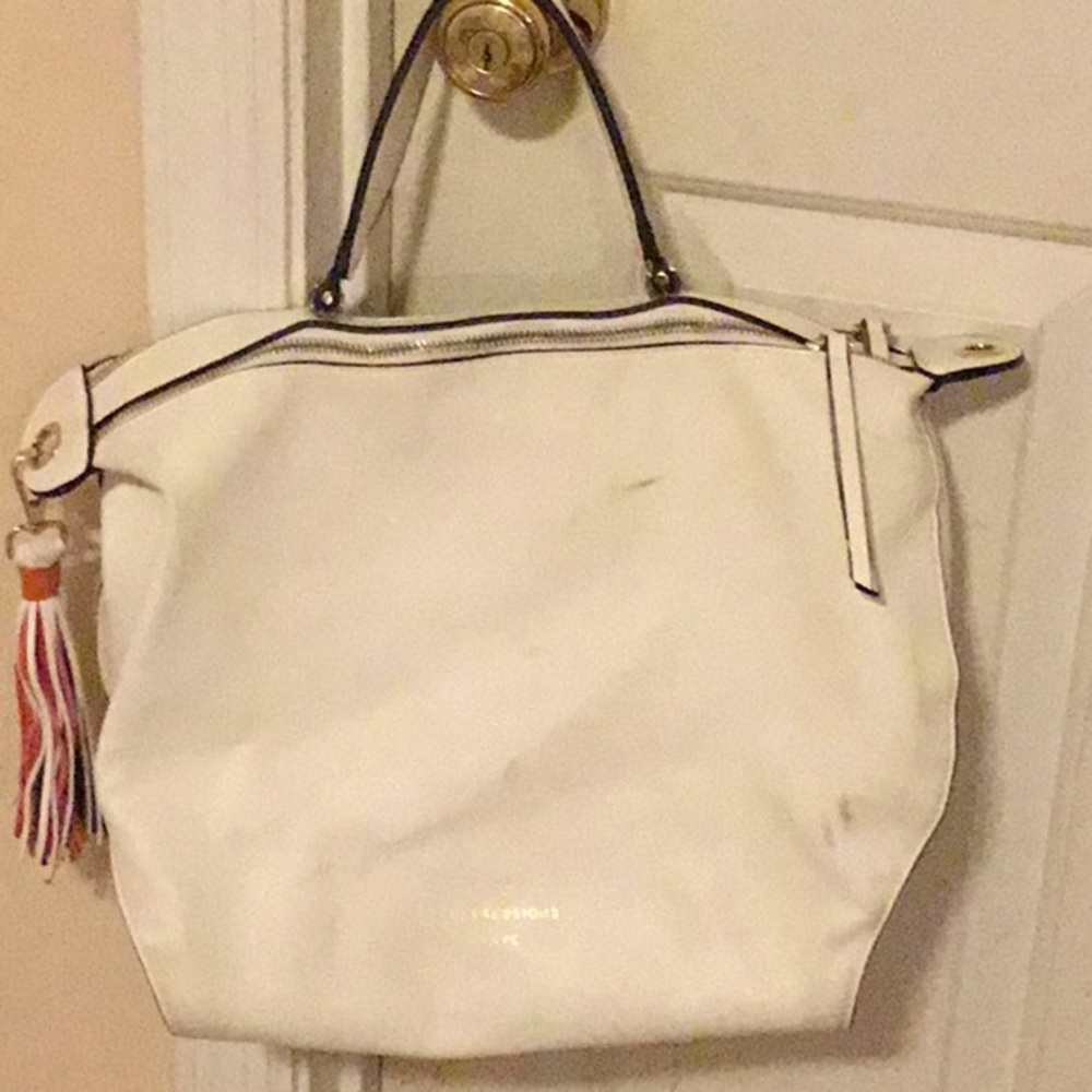 Hand bag